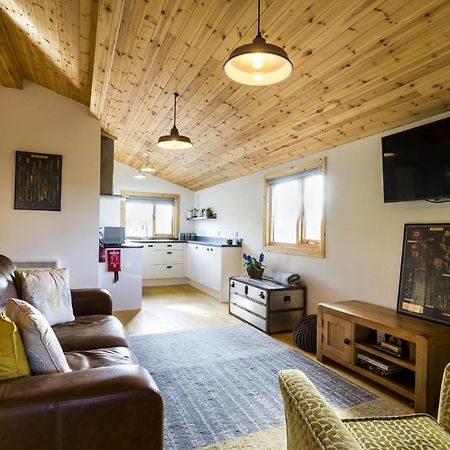 Laurel Lodge - 2 Bedroom Log Cabin - St Florence Saint Florence Zewnętrze zdjęcie