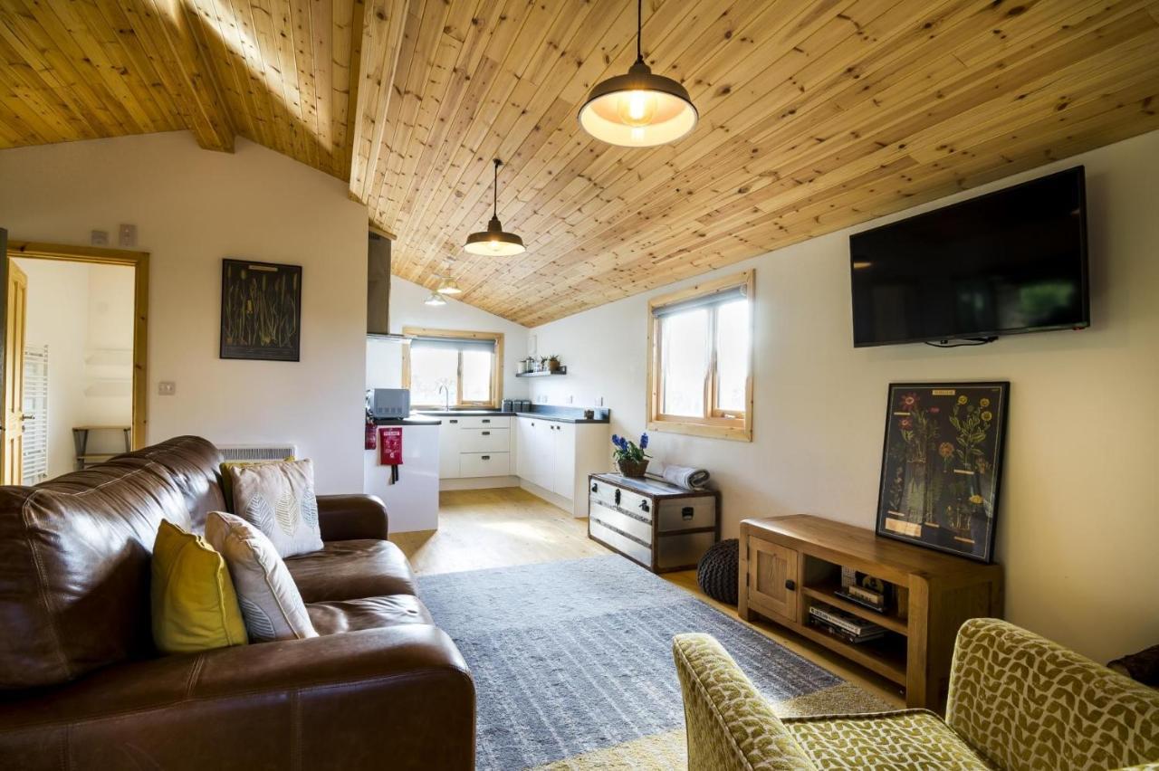 Laurel Lodge - 2 Bedroom Log Cabin - St Florence Saint Florence Zewnętrze zdjęcie