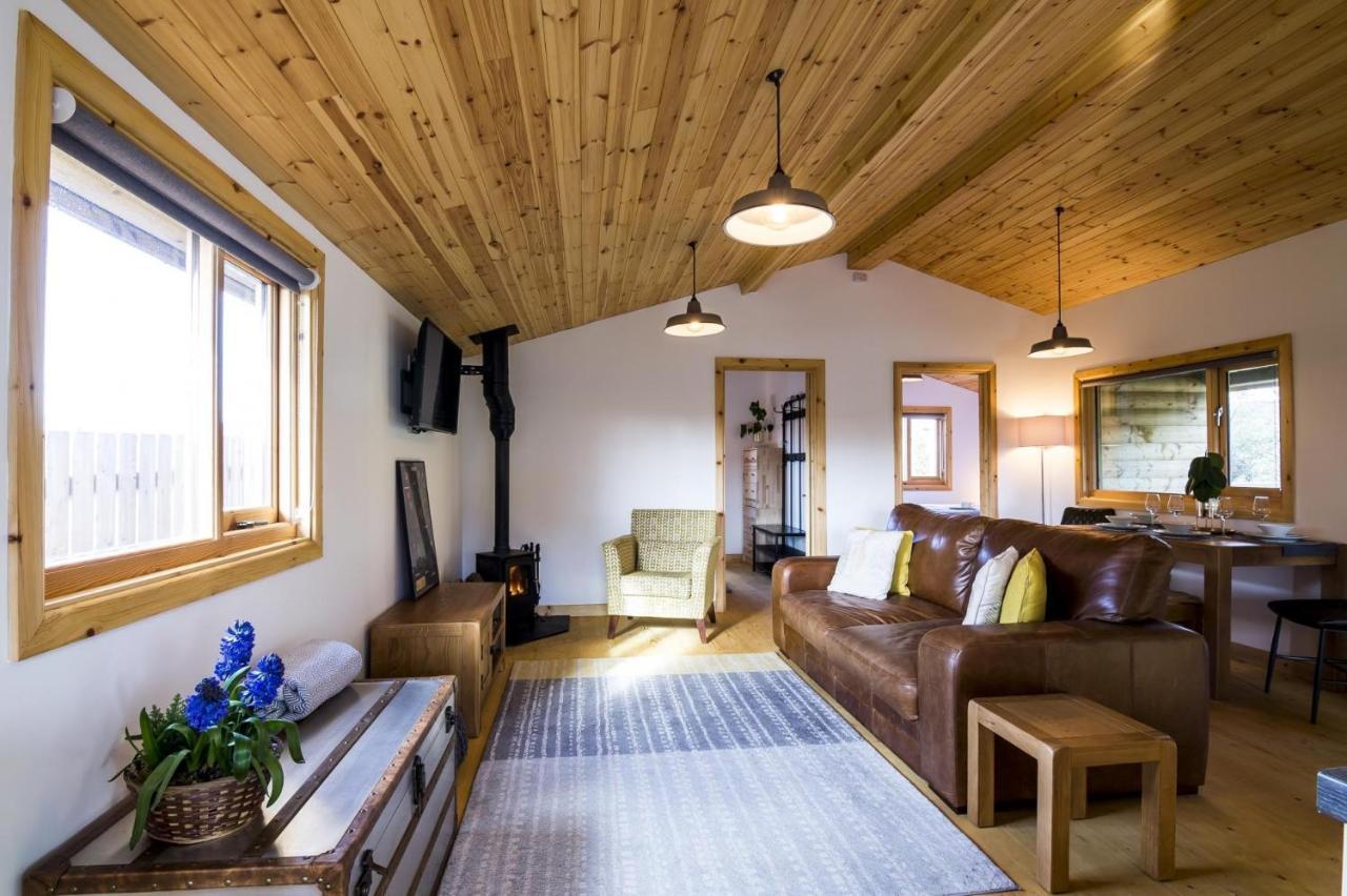 Laurel Lodge - 2 Bedroom Log Cabin - St Florence Saint Florence Zewnętrze zdjęcie